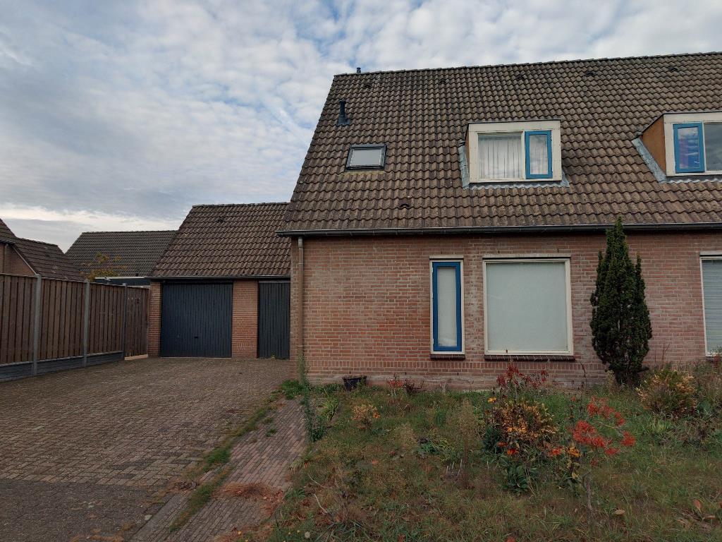 Lorentzstraat 15, 5756 BM Vlierden, Nederland